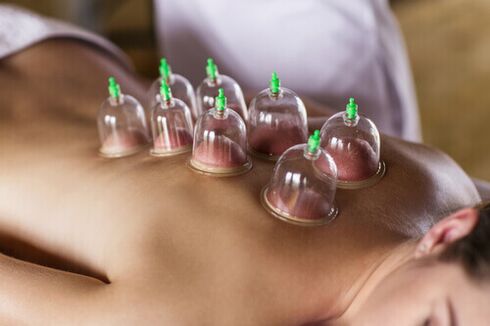 Le massage sous vide est une méthode efficace pour traiter l'ostéochondrose à la maison